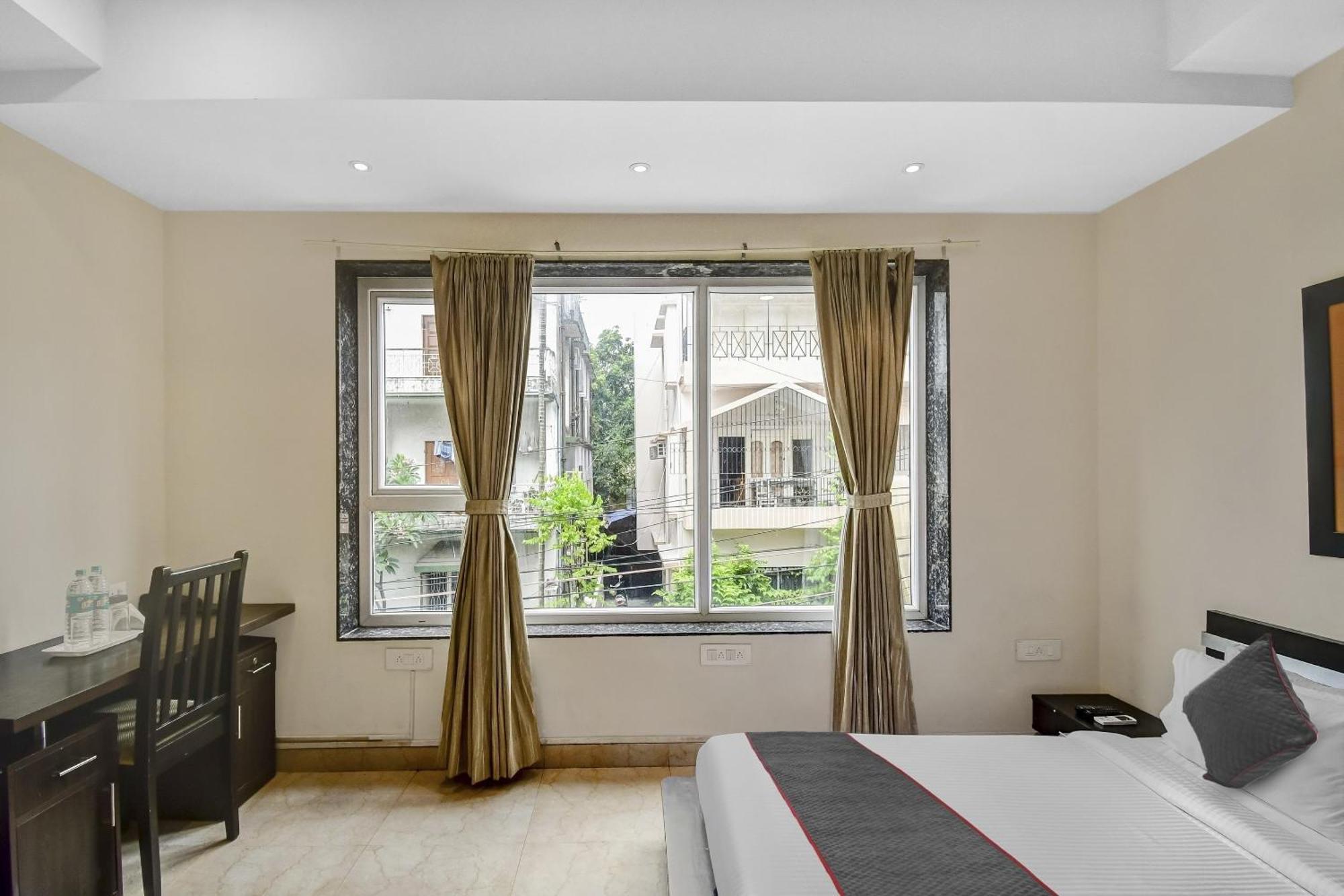 Super Townhouse All In One Калькутта Экстерьер фото